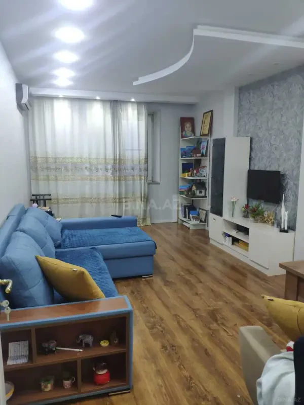 Satılır 2 otaqlı mənzil 82.3 m²