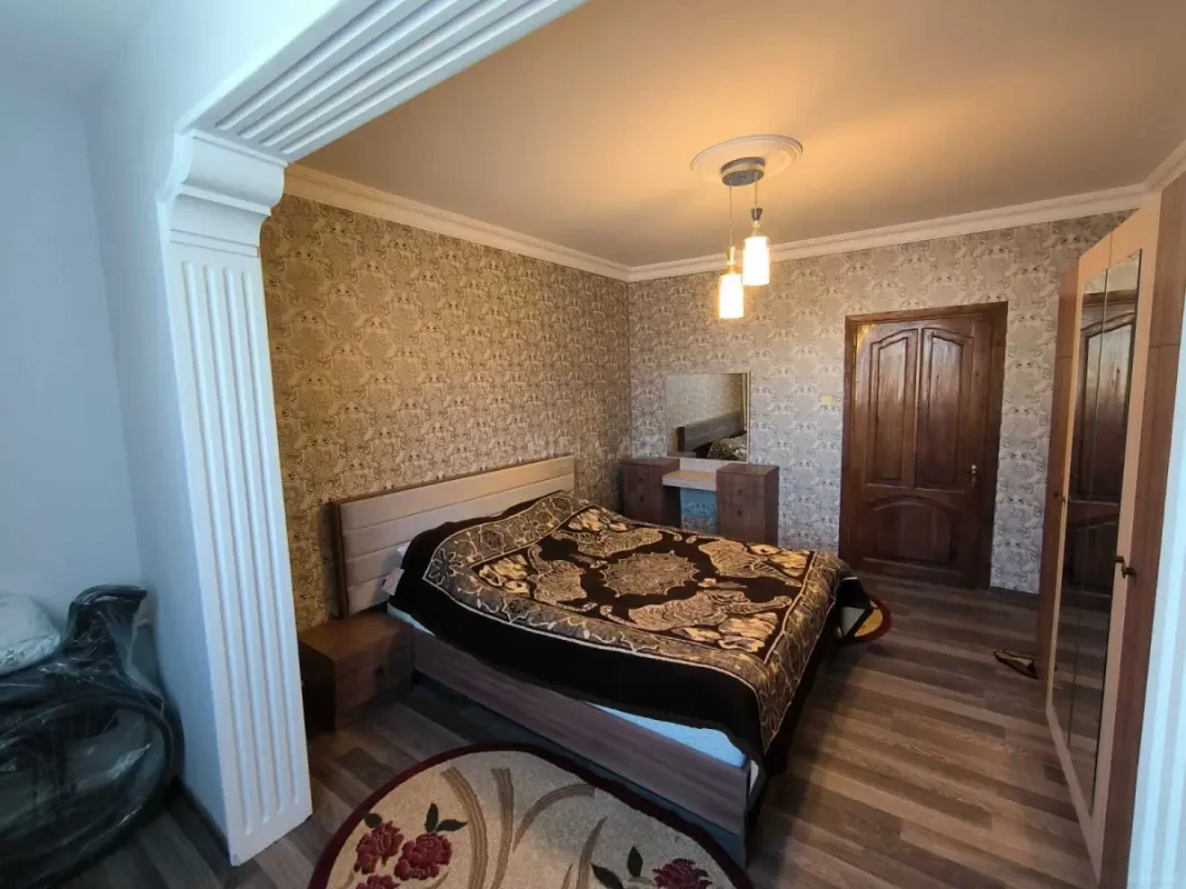 Kirayə verilir 2 otaqlı mənzil 70 m²