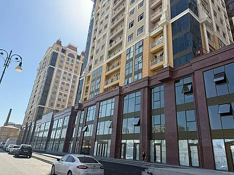 Satılır 4 otaqlı mənzil 231 m² — Bakı 4 otaq 231.00 m²