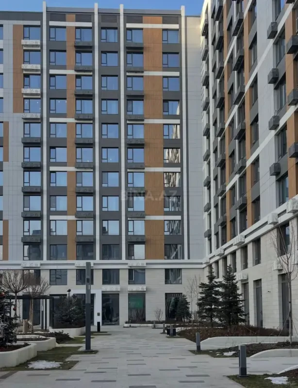 Satılır 3 otaqlı mənzil 160 m²