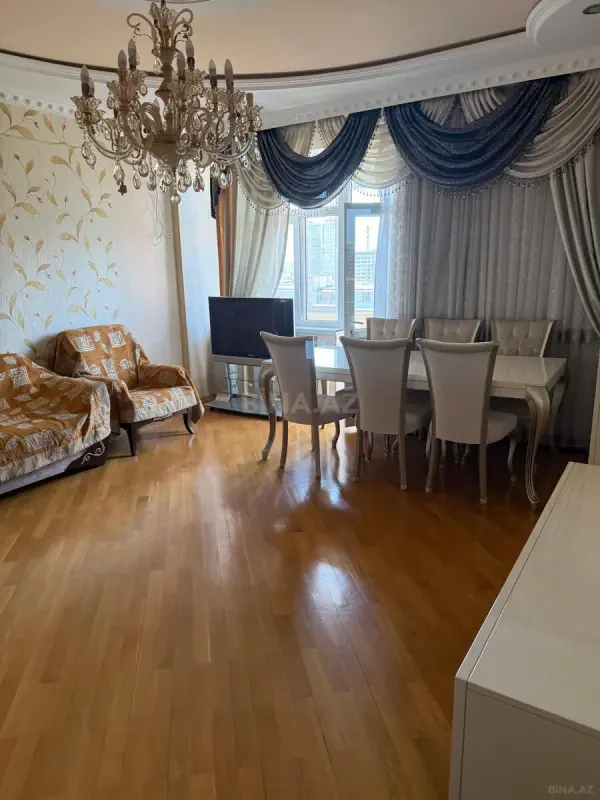 Kirayə verilir 2 otaqlı mənzil 100 m²