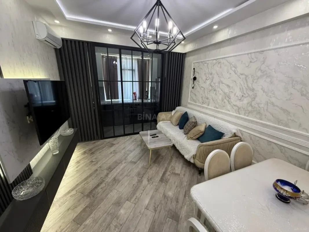 Satılır 2 otaqlı mənzil 53 m²