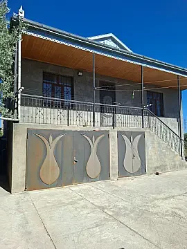 Kirayə verilir 4 otaqlı həyət evi 200 m² — Bakı, Mehdiabad 4 otaq 200.00 m²