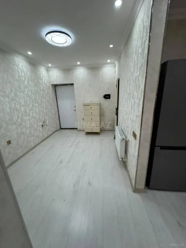 Satılır 2 otaqlı mənzil 83 m²