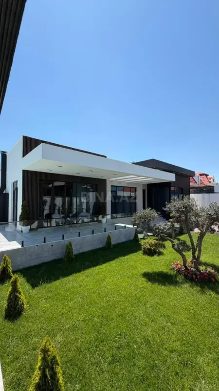 Satılır 5 otaqlı həyət evi 260 m²