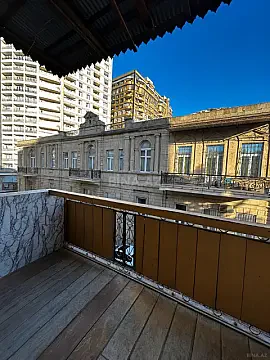 Satılır 2 otaqlı mənzil 60 m² — Bakı, Nizami 2 otaq 60.00 m²