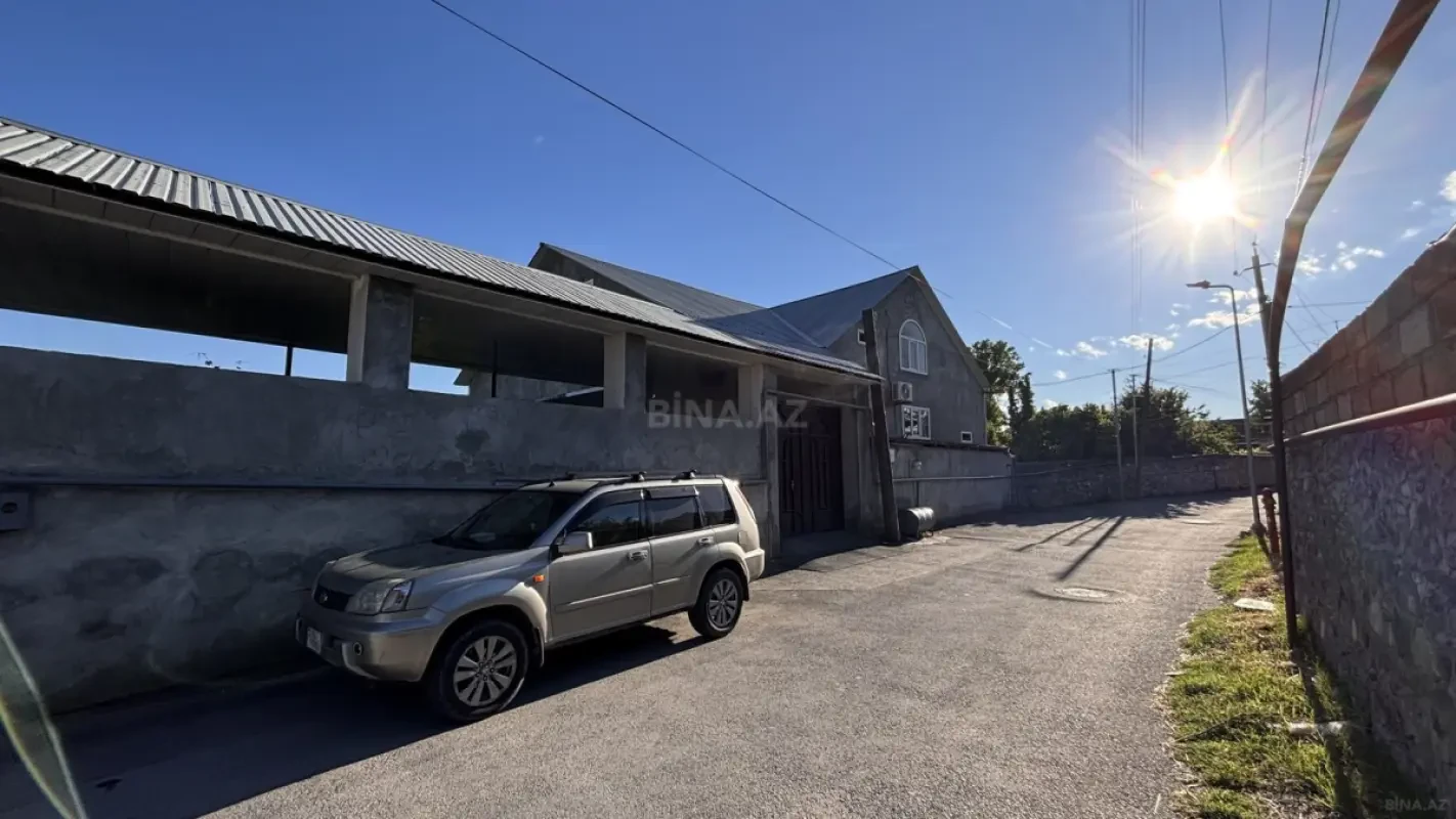 Satılır 7 otaqlı həyət evi 190 m²