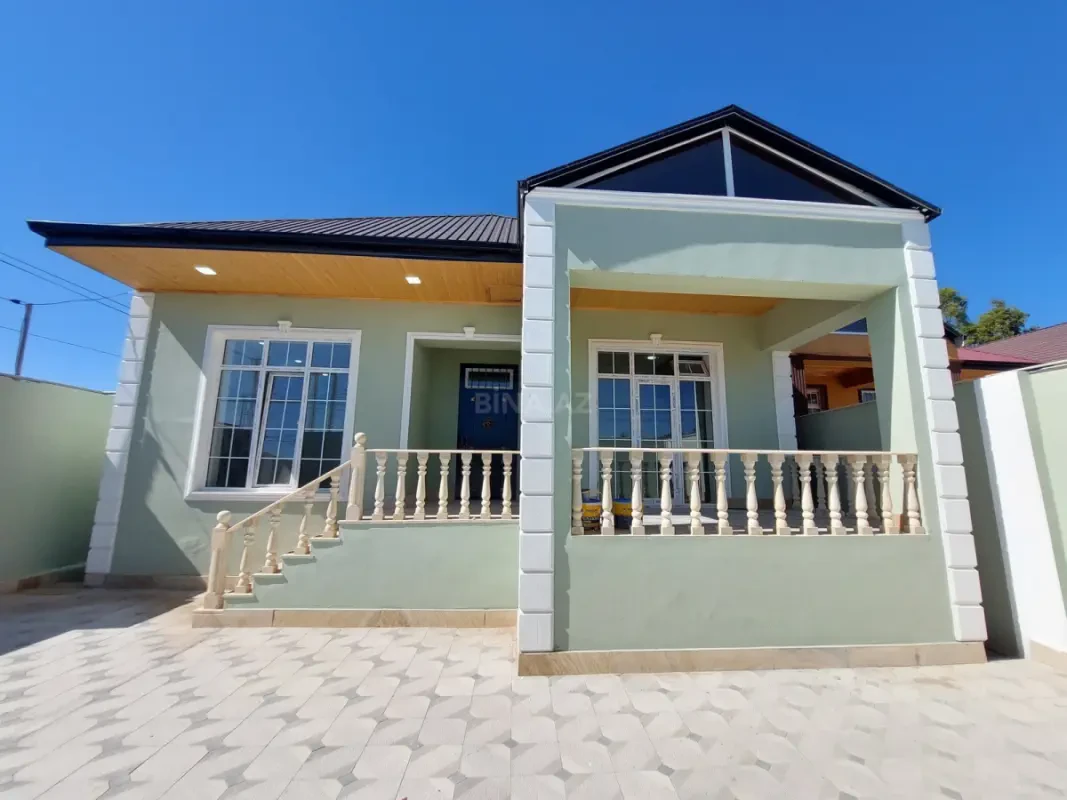 Satılır 4 otaqlı həyət evi 110 m²