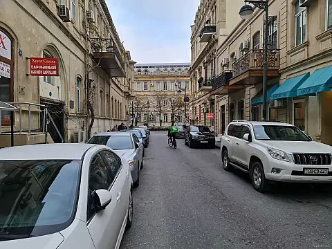 Kirayə verilir 1 otaqlı mənzil 17 m² — Bakı 1 otaq 17.00 m²