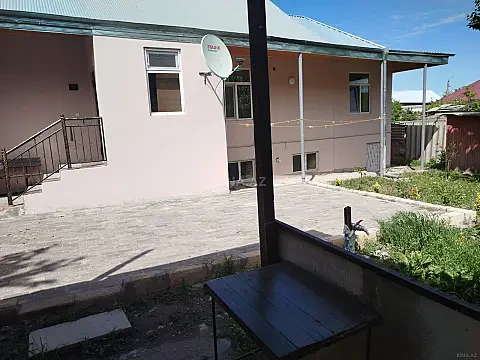 Kirayə verilir 3 otaqlı həyət evi 120 m² — Göygöl 3 otaq 120.00 m²