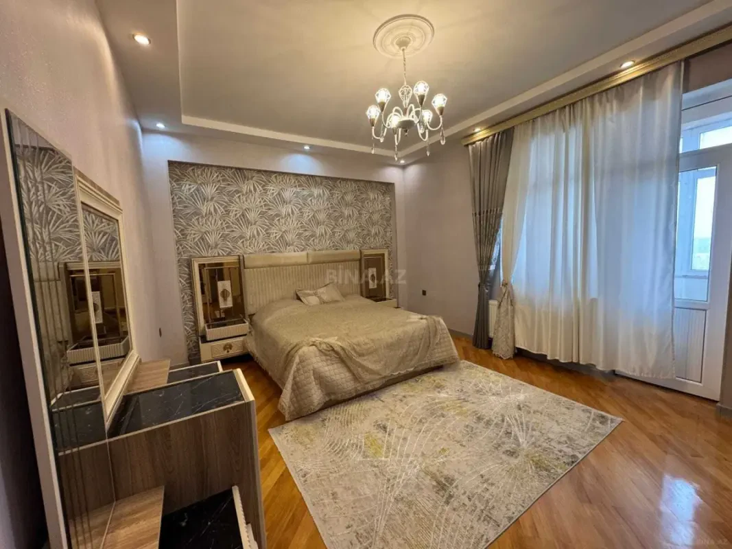 Satılır 3 otaqlı mənzil 98 m²