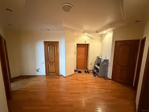 Satılır 3 otaqlı mənzil 125 m² — Bakı, Memar Əcəmi yanı 3 otaq 125.00 m²