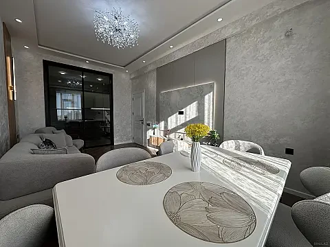 Satılır 3 otaqlı mənzil 80 m² — Bakı, Həzi Aslanov qəs. 3 otaq 80.00 m²