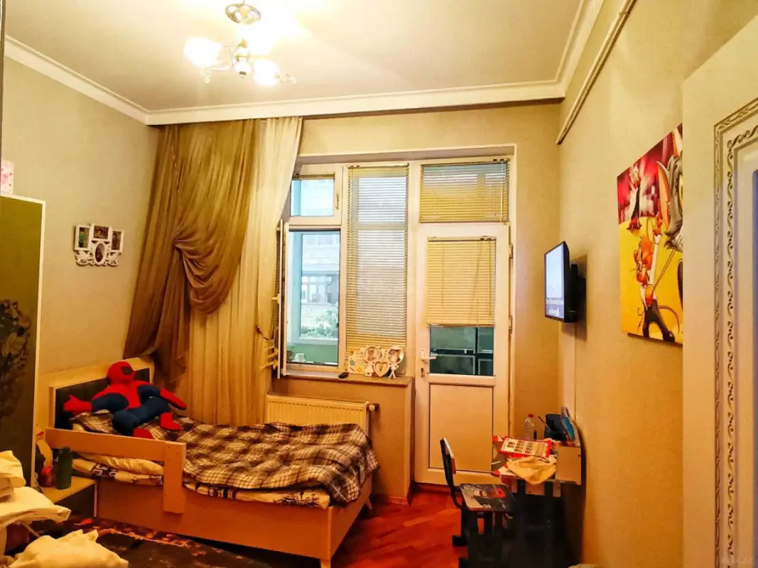 Satılır 3 otaqlı mənzil 100 m²