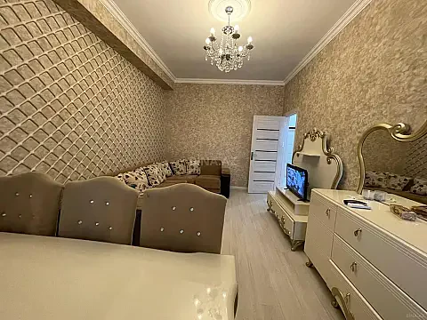 Kirayə verilir 2 otaqlı mənzil 70 m² — Bakı 2 otaq 70.00 m²