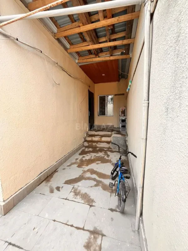 Satılır 4 otaqlı həyət evi 100 m²