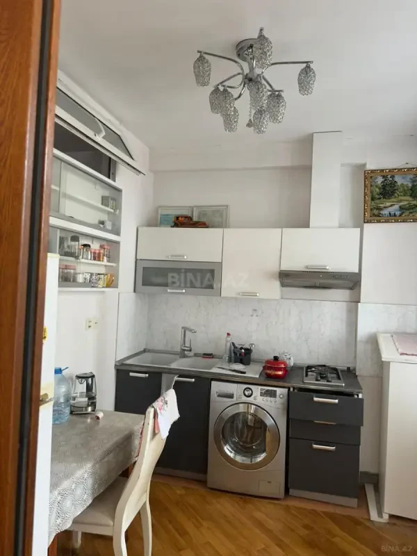 Kirayə verilir 2 otaqlı mənzil 70 m²
