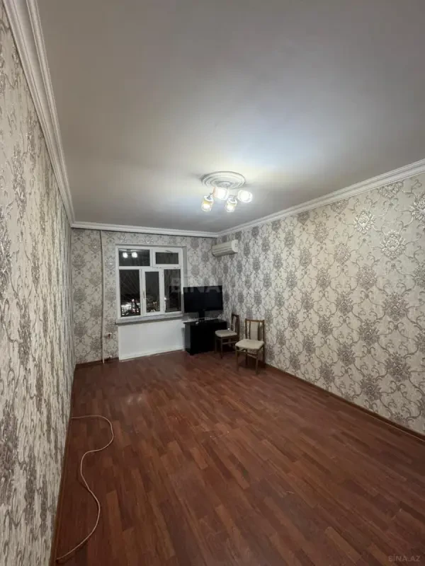 Kirayə verilir 2 otaqlı mənzil 65 m²