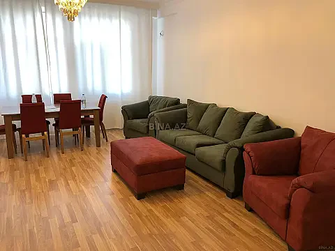Kirayə verilir 3 otaqlı mənzil 130 m² — Bakı, Xətai 3 otaq 130.00 m²