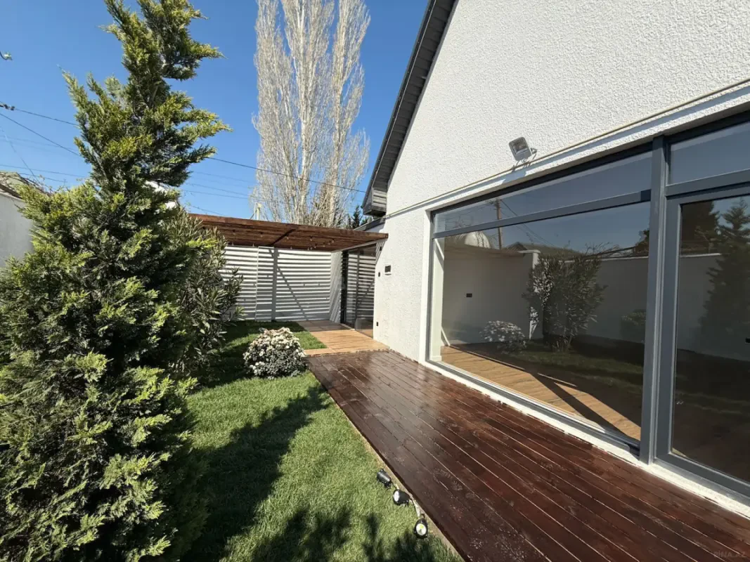 Satılır 3 otaqlı həyət evi 110 m²