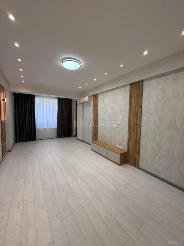 Satılır 2 otaqlı mənzil 68 m²