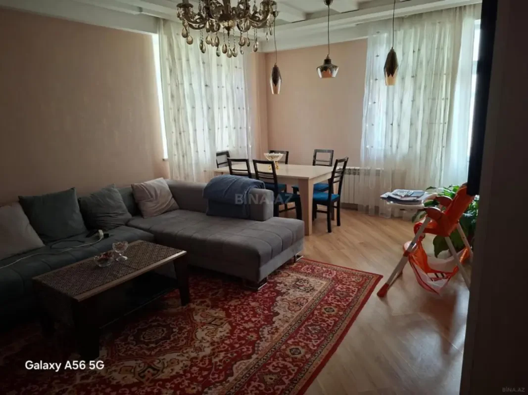 Satılır 3 otaqlı mənzil 106 m²