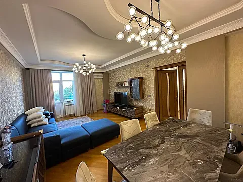 Satılır 2 otaqlı mənzil 80 m² — Bakı 2 otaq 80.00 m²