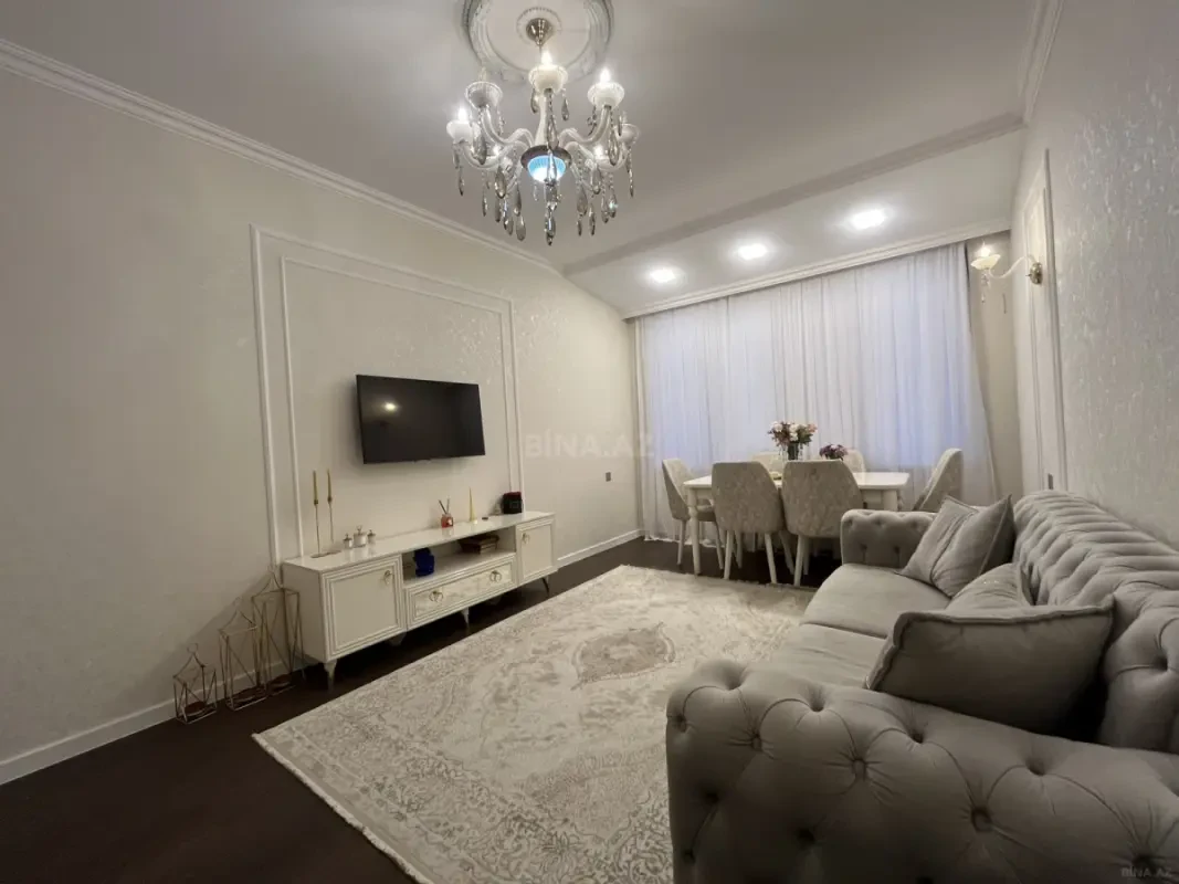 Satılır 3 otaqlı mənzil 105 m²