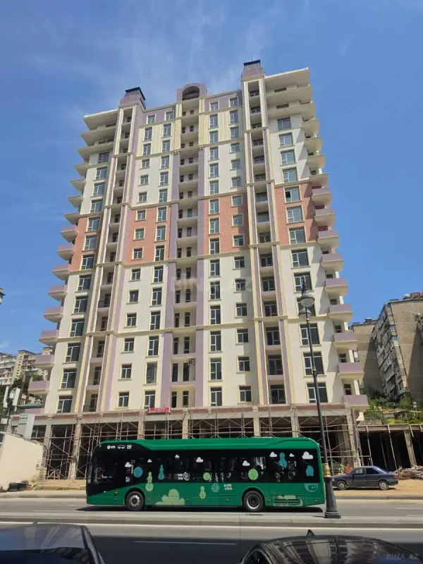 Satılır 2 otaqlı mənzil 83 m²
