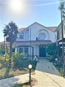 Satılır 9 otaqlı həyət evi 250 m² — Bakı 9 otaq 250.00 m²