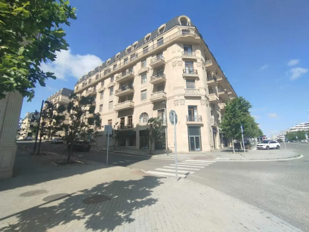 Kirayə verilir 3 otaqlı mənzil 120 m²