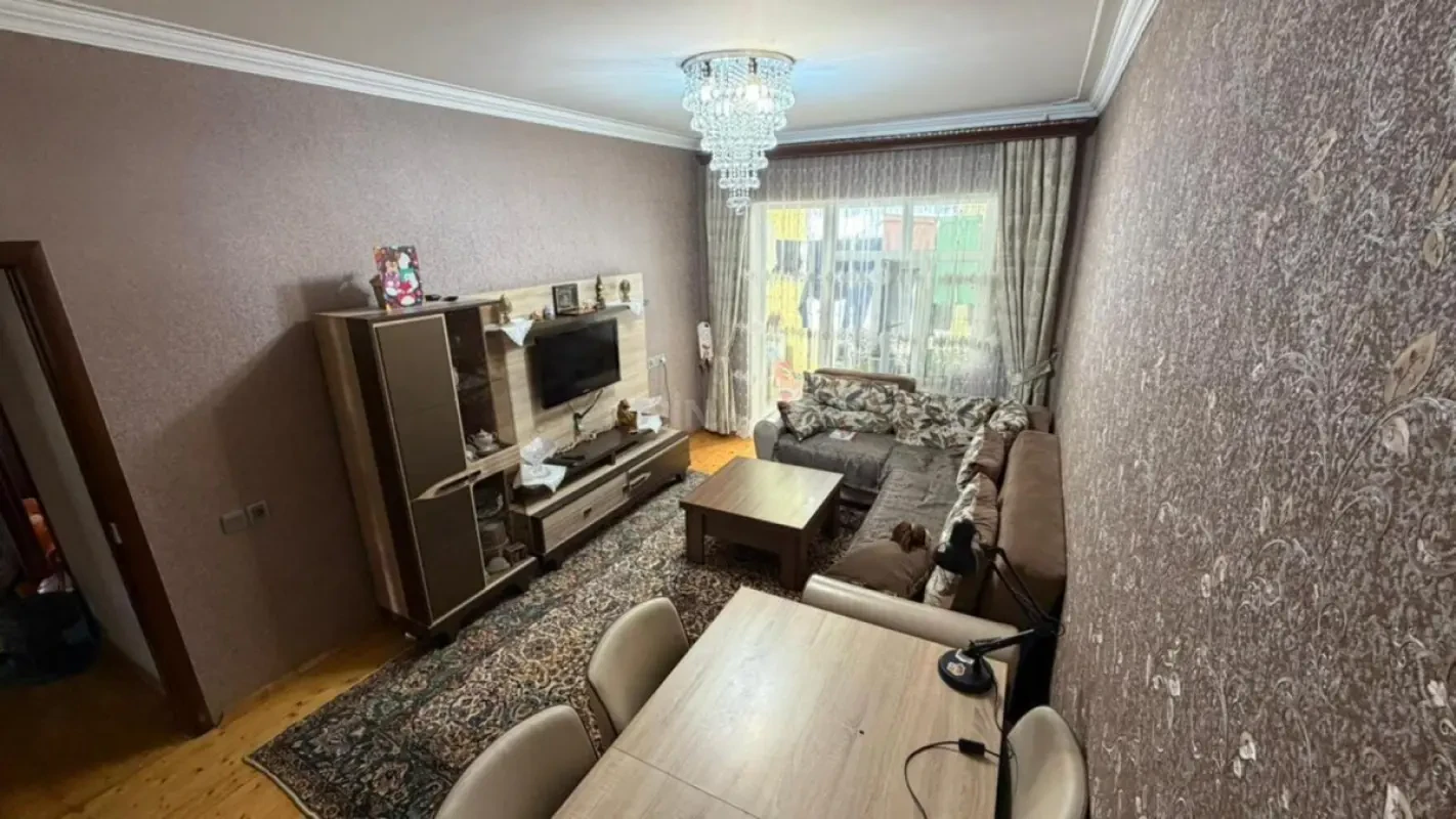 Satılır 3 otaqlı mənzil 90 m²