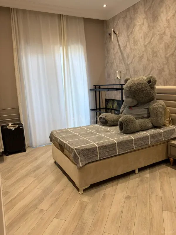 Kirayə verilir 3 otaqlı mənzil 120 m²