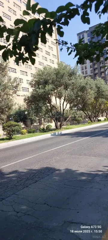 Satılır 5 otaqlı mənzil 120 m²