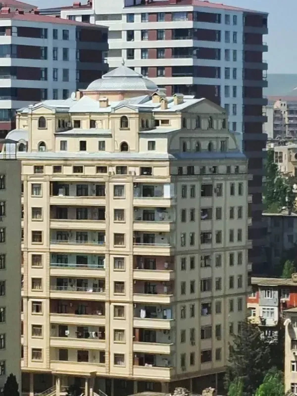 Satılır 3 otaqlı mənzil 125 m²