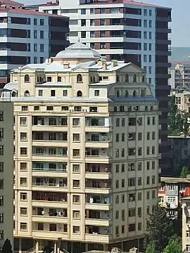 Satılır 3 otaqlı mənzil 125 m² — Bakı, Memar Əcəmi yanı 3 otaq 125.00 m²