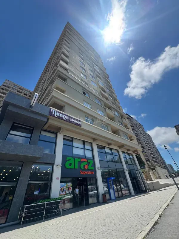 Satılır 2 otaqlı mənzil 60 m²