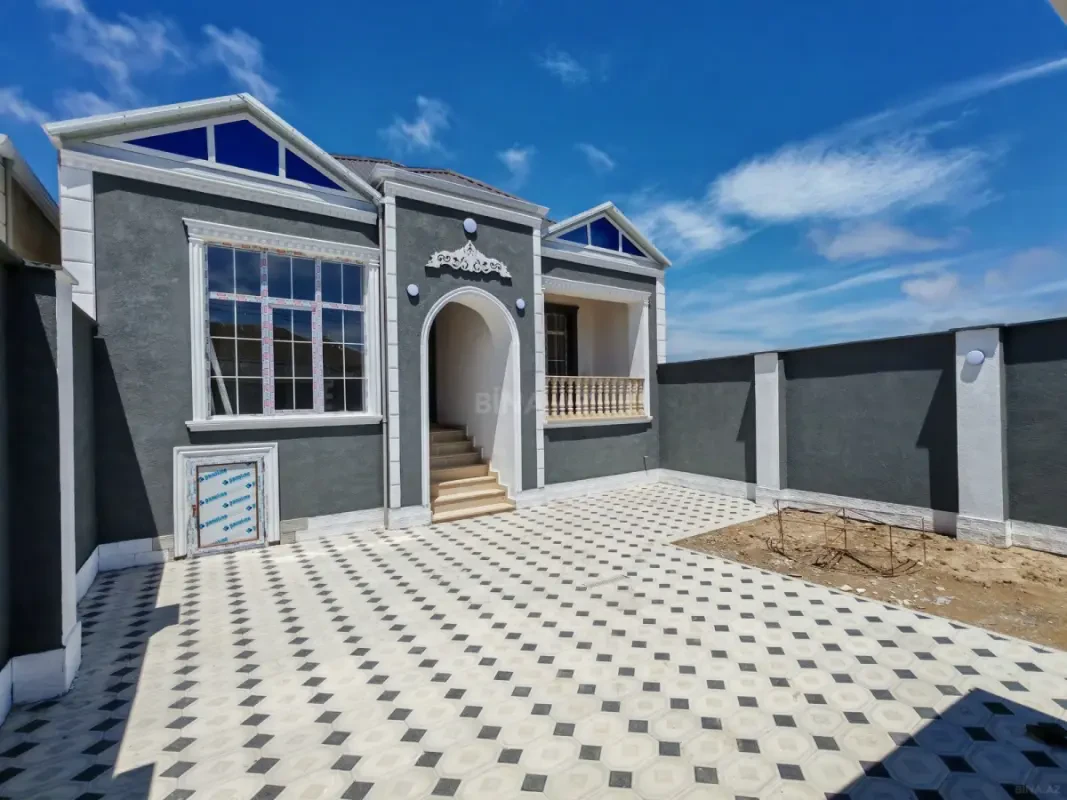 Satılır 4 otaqlı həyət evi 125 m²