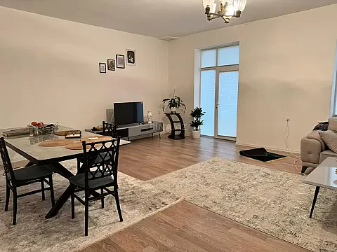 Kirayə verilir 2 otaqlı mənzil 105 m² — Bakı, Nərimanov 2 otaq 105.00 m²