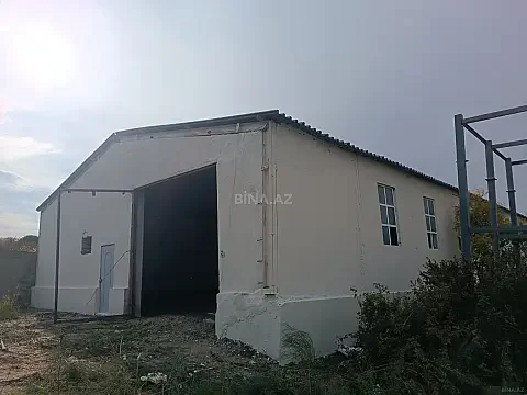 Satılır obyekt 590.7 m² — Hacıqabul 590.70 m²