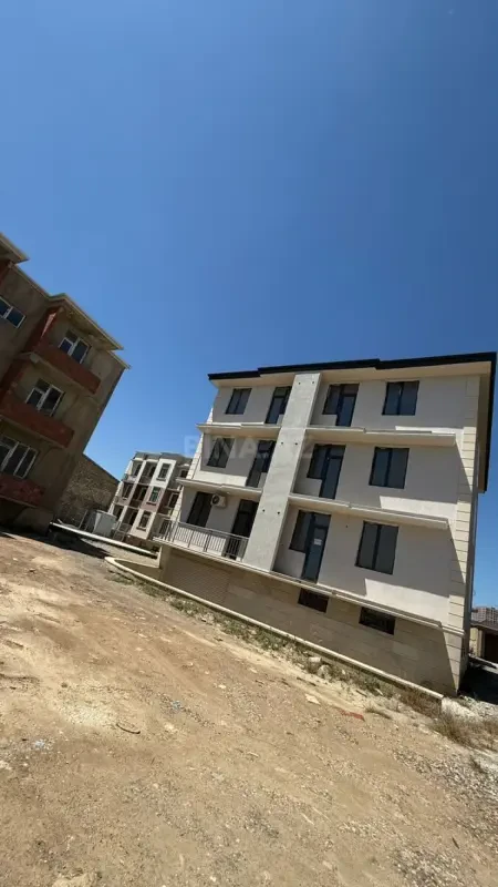 Satılır 2 otaqlı mənzil 58 m²