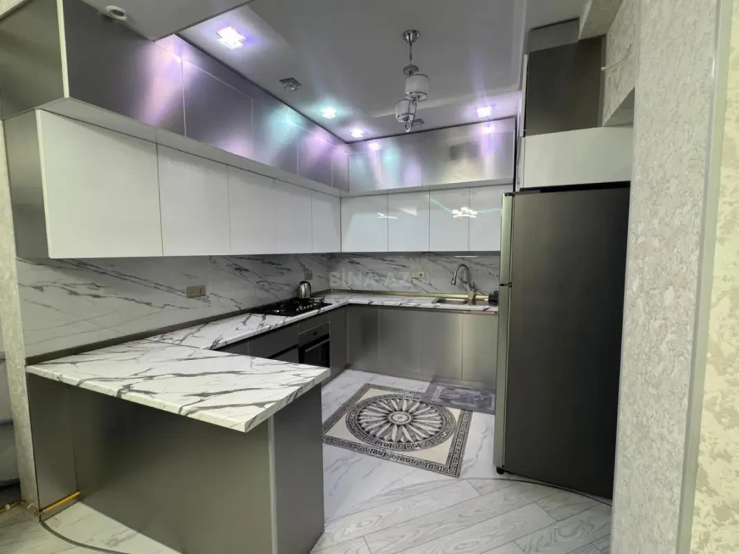 Kirayə verilir 3 otaqlı mənzil 98 m²