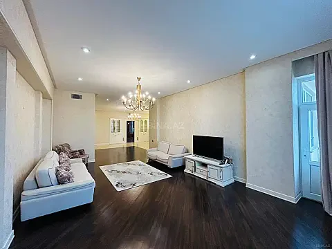Satılır 4 otaqlı mənzil 186 m² — Bakı, Nizami 4 otaq 186.00 m²
