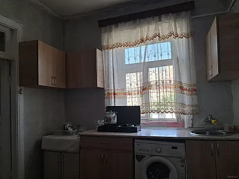 Kirayə verilir 2 otaqlı həyət evi 26 m² — Bakı 2 otaq 26.00 m²