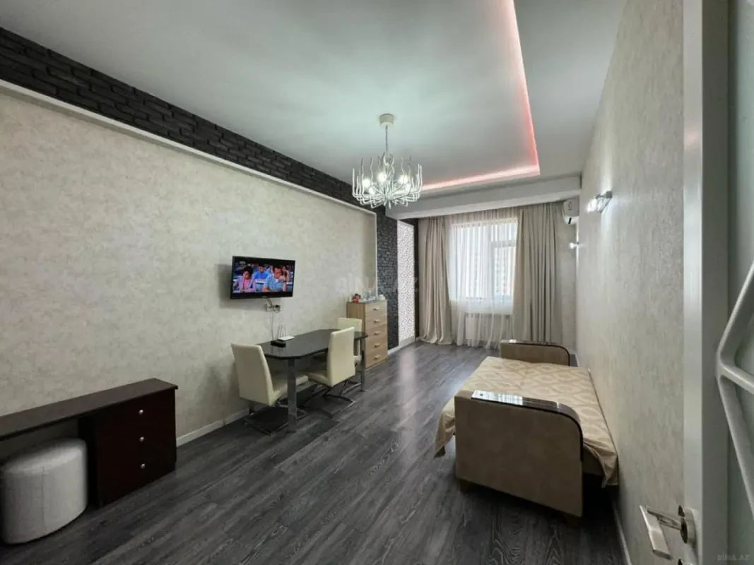 Kirayə verilir 2 otaqlı mənzil 70 m²