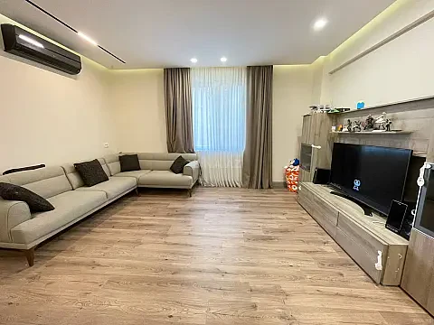 Kirayə verilir 4 otaqlı mənzil 170 m² — Bakı 4 otaq 170.00 m²