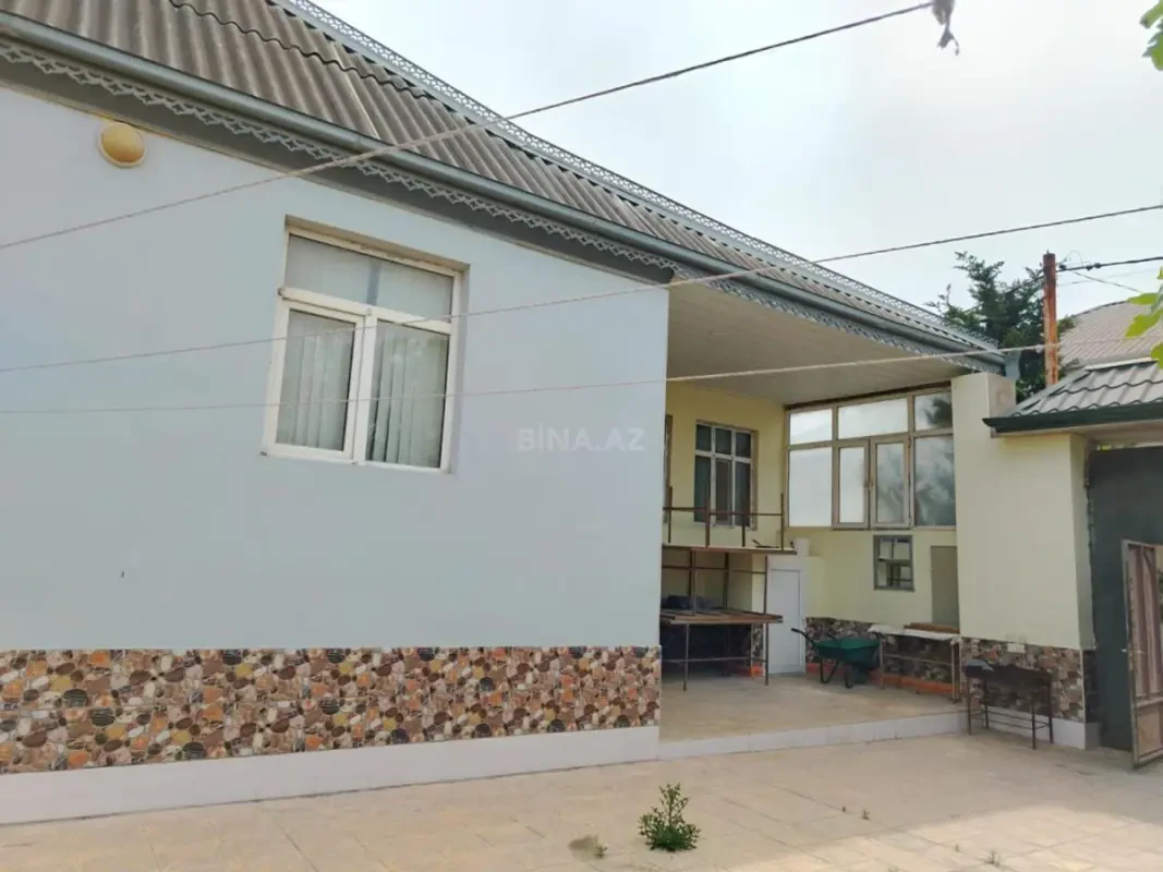 Satılır 3 otaqlı həyət evi 100 m²