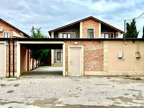 Satılır 5 otaqlı həyət evi 220 m² — Bakı, Buzovna 5 otaq 220.00 m²