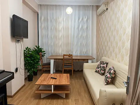 Kirayə verilir 3 otaqlı mənzil 75 m² — Bakı 3 otaq 75.00 m²
