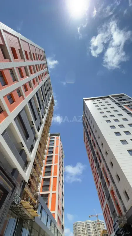 Satılır 3 otaqlı mənzil 148 m²